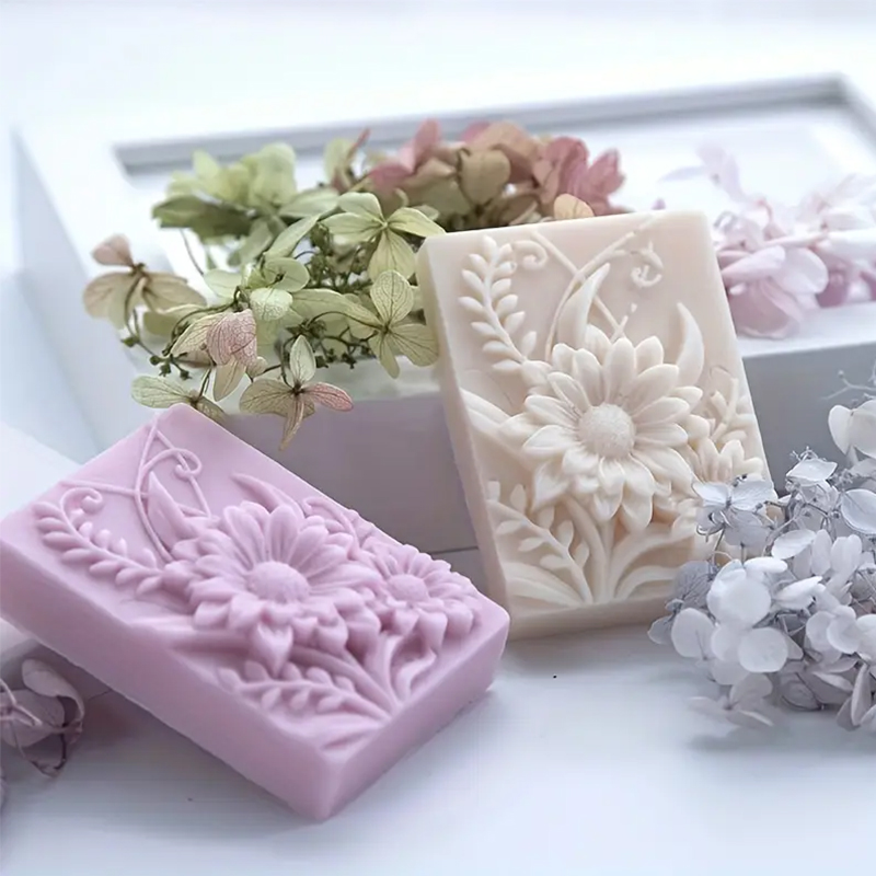 3D Flower Square Soap Silicone - đánh giá và giá Soap Making Scents